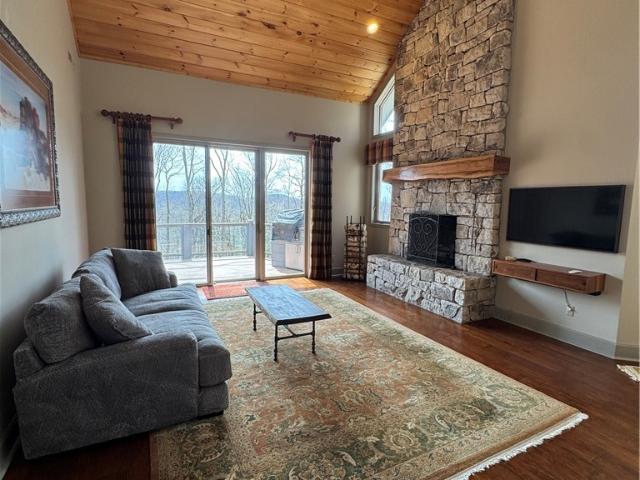 210 Grouse Moor Drive 210