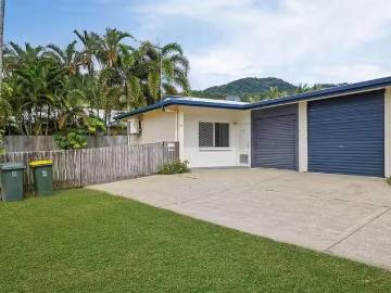 2/10 Deshon Street, Whitfield, QLD 4870