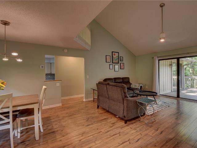 210 Harbor Cove Drive