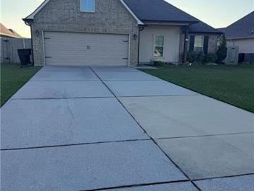 210 Hidden Cypress Dr, Belle Chasse, LA 70037 | MLS #2561