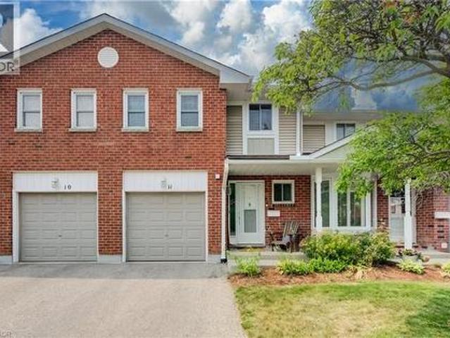 210 Highland Crescent Unit# 11, Kitchener, ON, N2M 5H7 townhouse for sale | Listing ID 40849 | Royal LePage