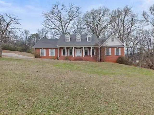 210 LOWER WOODS CV, RUSSELLVILLE, AL 35653
