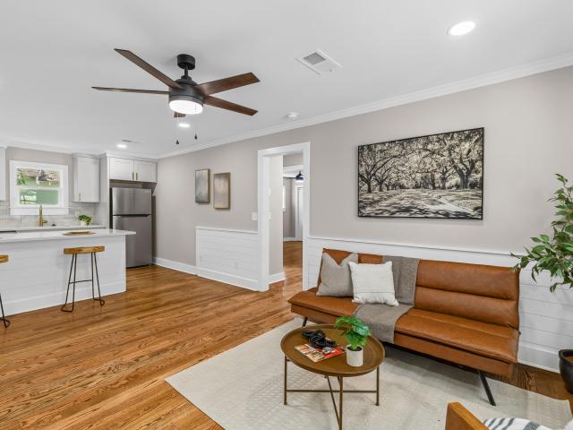 210 Live Oak Avenue