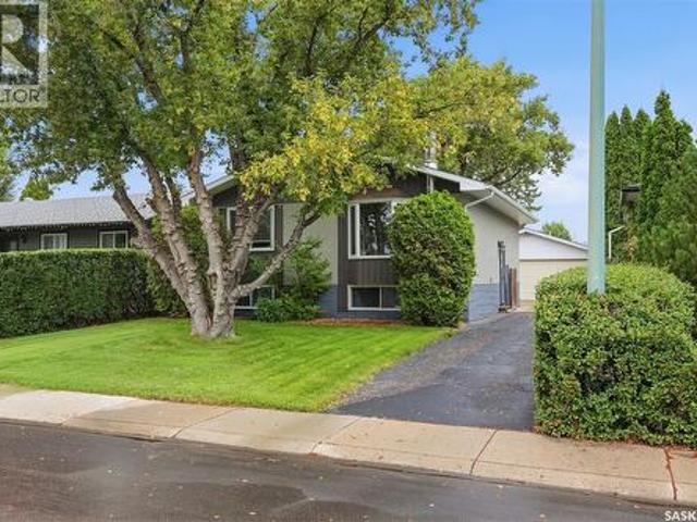 210 Lloyd Crescent, Saskatoon, SK, S7L 4Z1 house for sale | Listing ID SK045620 | Royal LePage