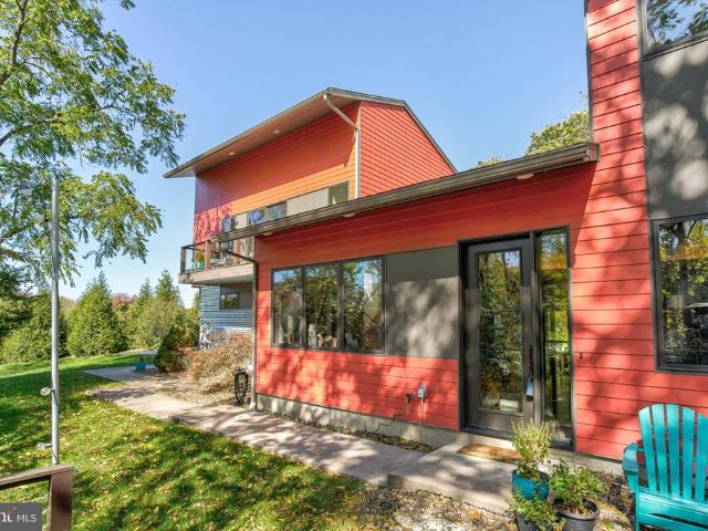 210 Meadowview Drive