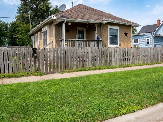 210 N 7th Avenue