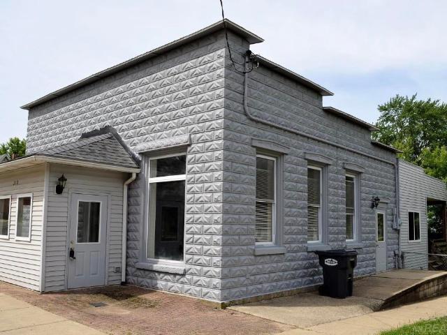 210 N Van Buren Street