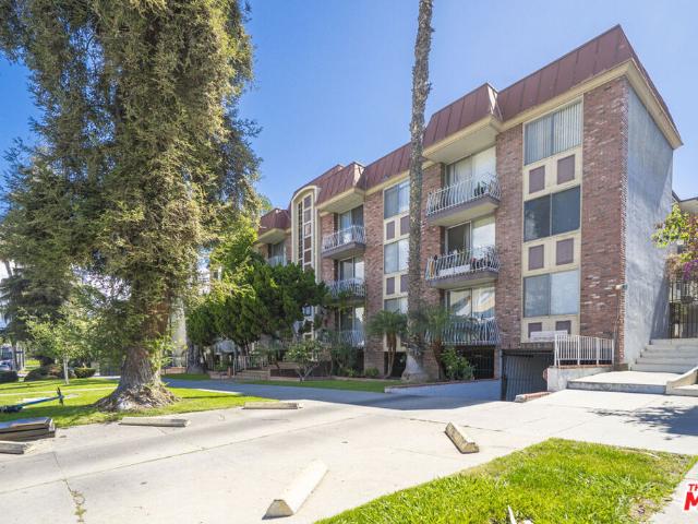 210 S La Fayette Park Place 201