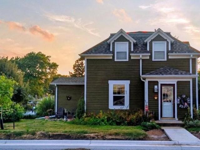 210 Snure St, Lakefield, MN 56150