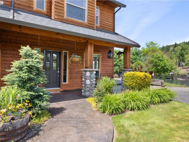 210 se whitten rd