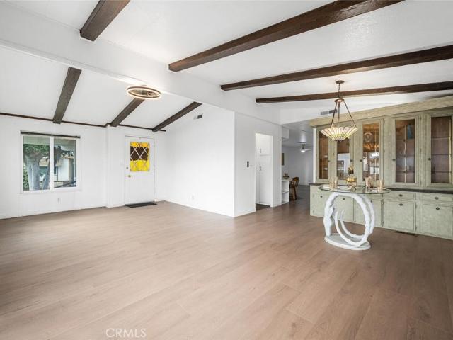 210 Silverlake