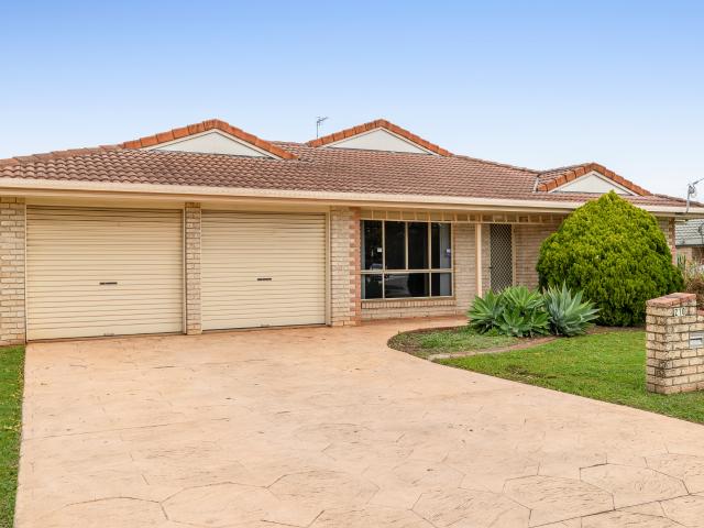 210 Spring Street, Middle Ridge