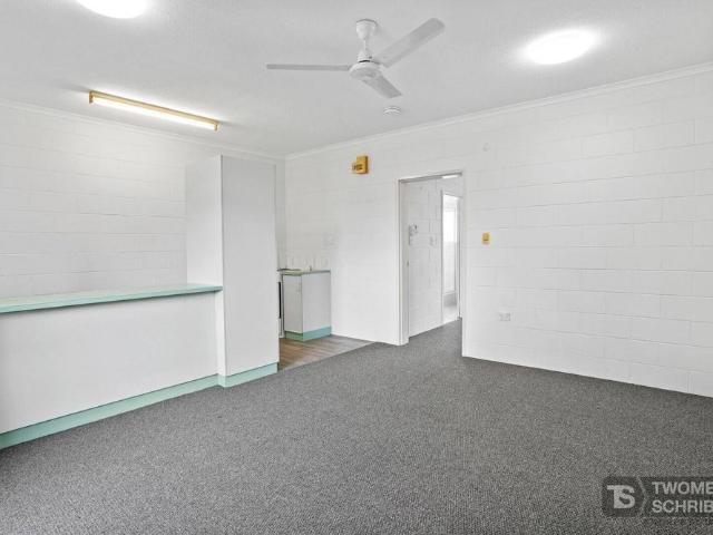 2/10 Springfield Crescent, Manoora