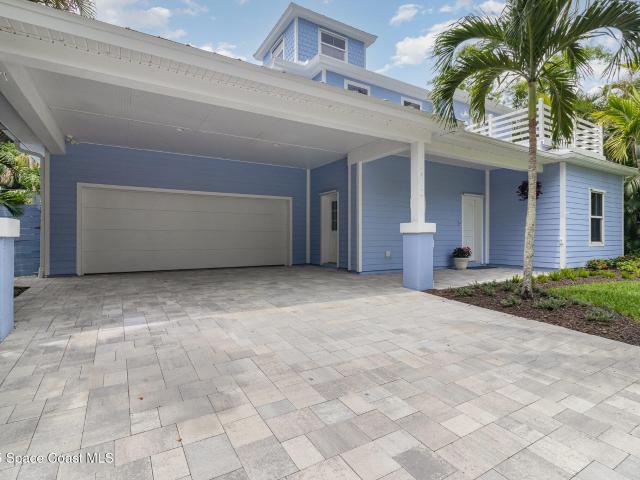 210 Pelican Dr, Melbourne Beach, FL 32951 | MLS #1068
