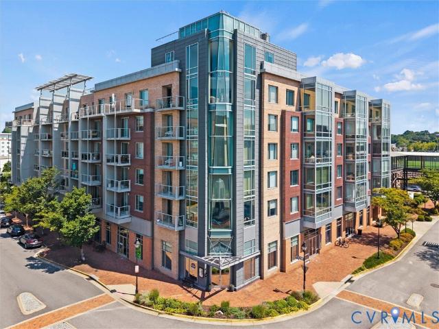 210 Rocketts Way 308