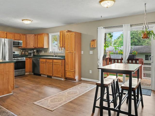 210 W 4th Street