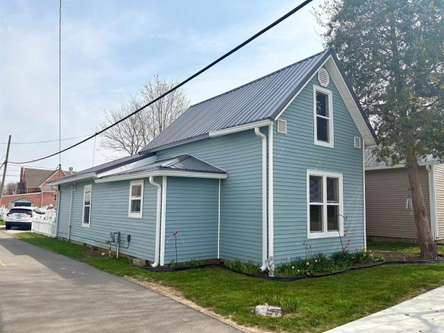210 W Jay St, Dunkirk, IN 47336 | MLS #202626