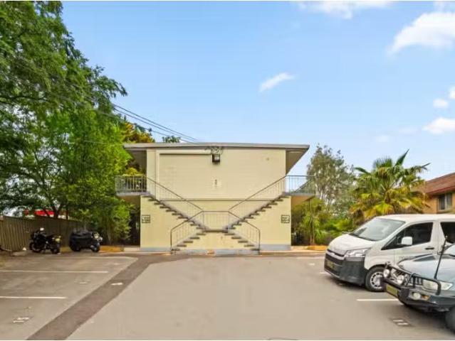 2/10 Waniassa Street, QUEANBEYAN EAST Apartment for rent List.