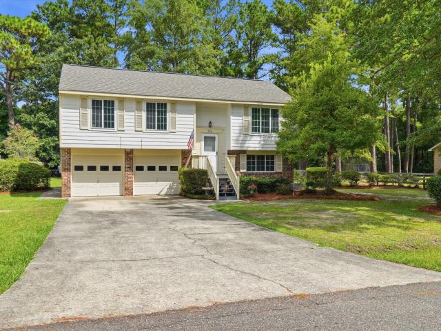 210 White Boulevard