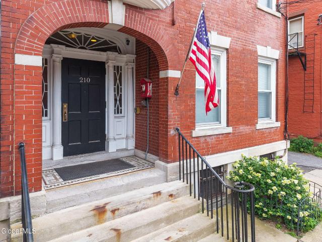 210 Union Street