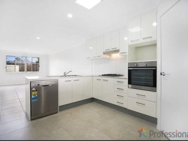 2/10 Yeomans RoadArmidale NSW 2350, Australia