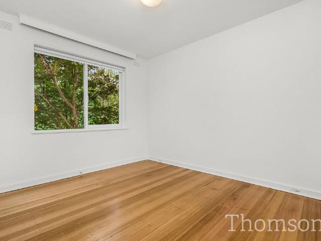 2/114 Kooyong Road ARMADALE