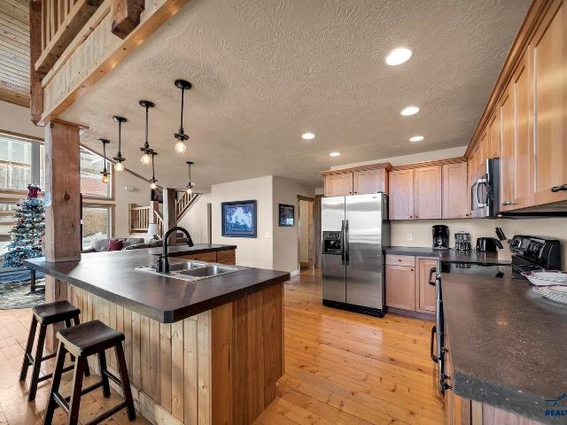 21152 Stewart Slope Rd, Lead, SD
