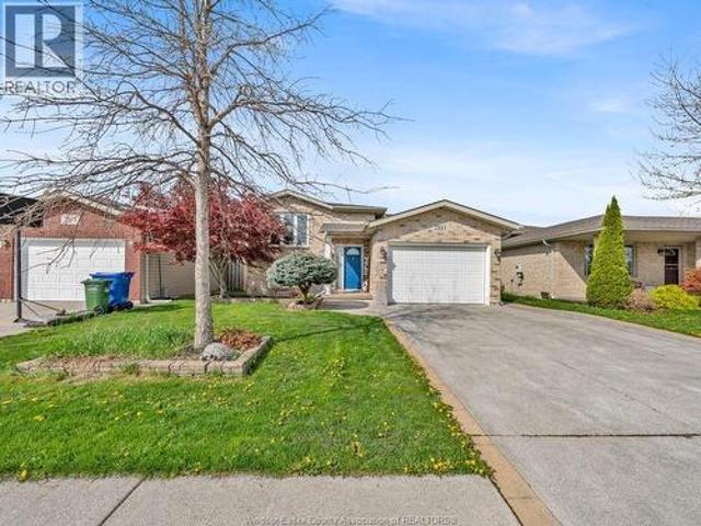 2115 Everts, Windsor, ON, N9B 3X7 house for sale | Listing ID 26019 | Royal LePage