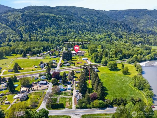 2115 Valley Highway