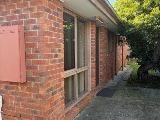 2/1167 North Road, Oakleigh