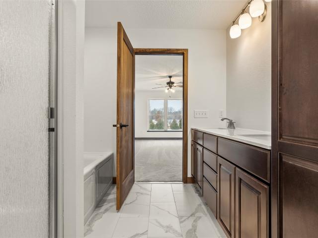 21164 Woodridge Lane