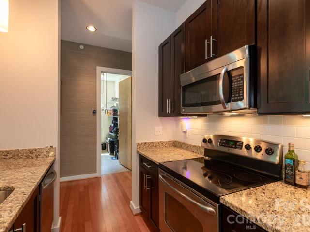 2116 Mcclintock Road # 122
