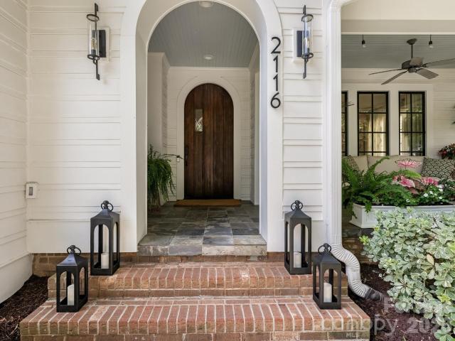 2116 Midwood Place