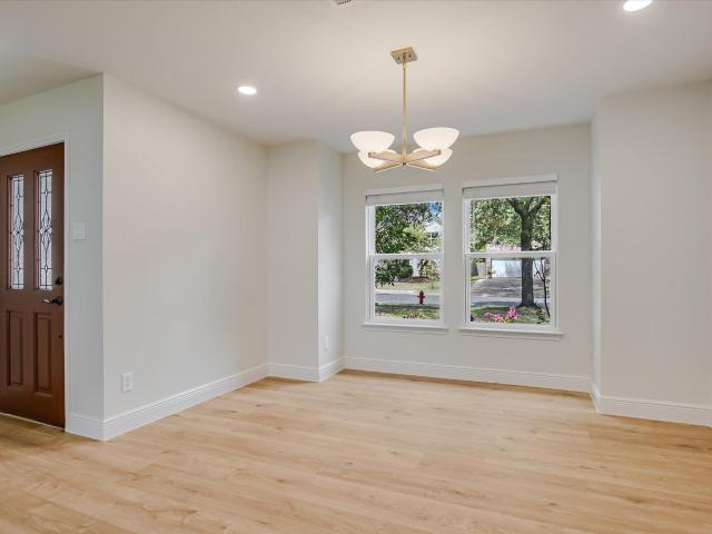 2116 Milan Dr