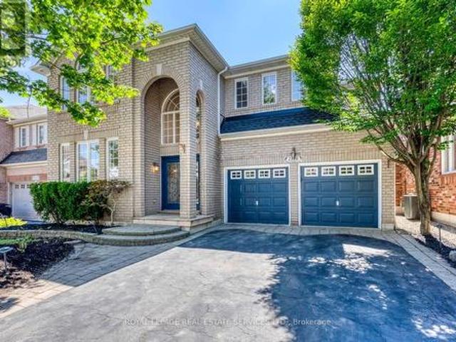 2116 Blackforest Crescent, Oakville, ON, L6M 4T6 house for sale | Listing ID W13622 | Royal LePage