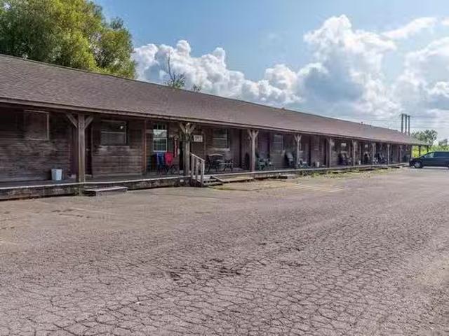 2116 Highway 1, Falmouth, NS, B0P 1L0 commercial for sale L.