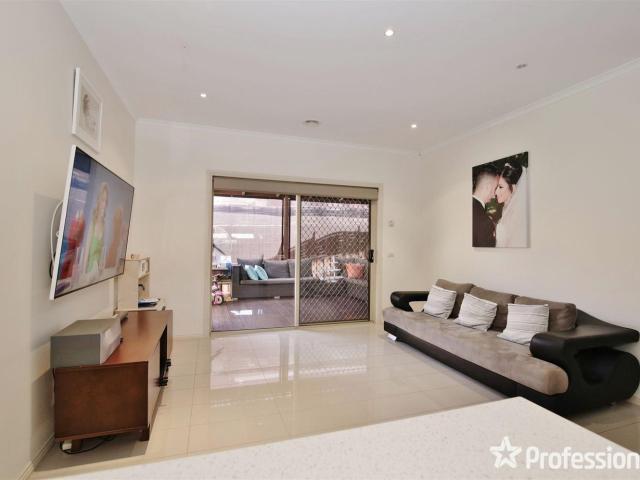2/116 Kelvinside RoadNoble Park VIC 3174, Australia