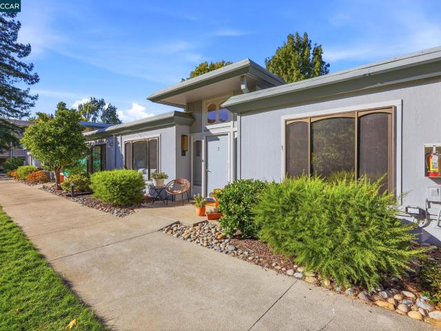 2116 Pine Knoll Dr 7