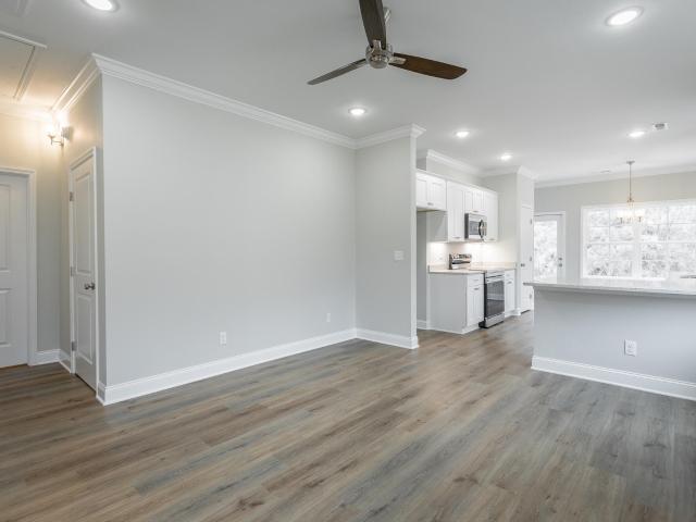 2116 Shady Lane