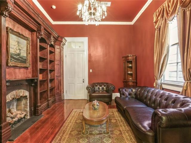2117 N Claiborne Avenue