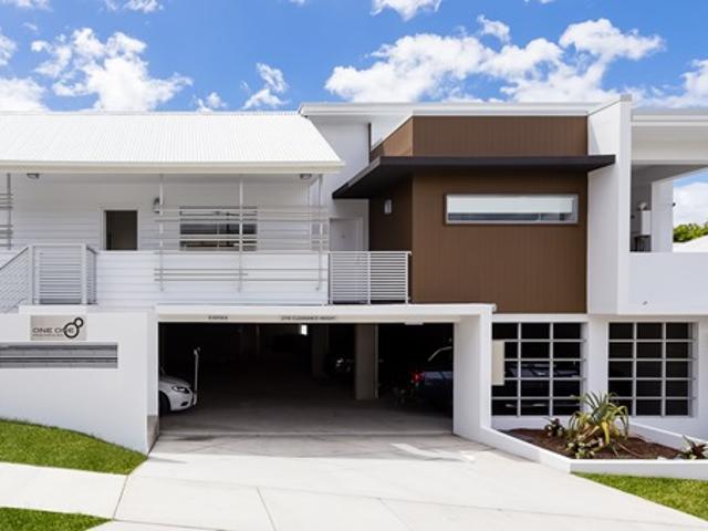 2/118 Gladstone Road