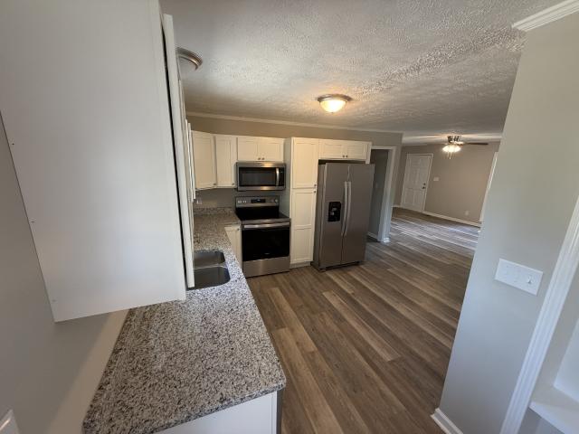 2118 Lambert Dr
