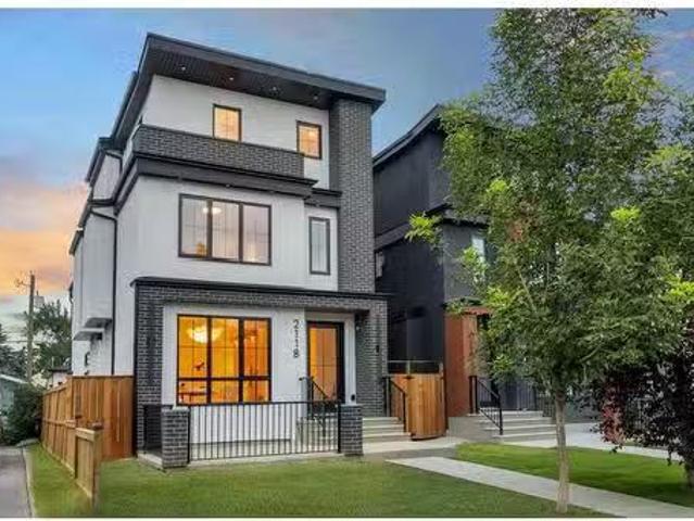 2118 Victoria Crescent Nw, Calgary, AB, T2M 4E3 house for sa.