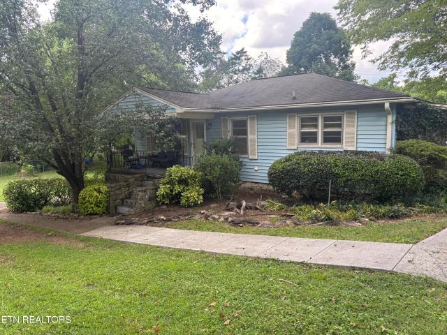 2119 Maple Drive
