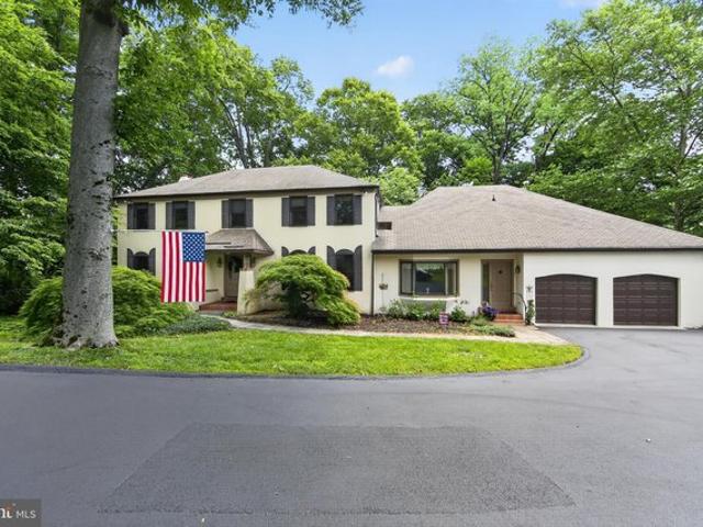 2119 County Line Rd, Villanova, PA 19085