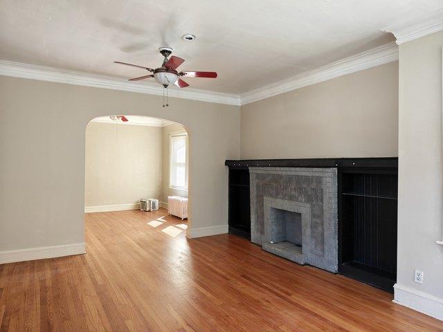 2119 Gunderson Ave, Berwyn, IL 60402