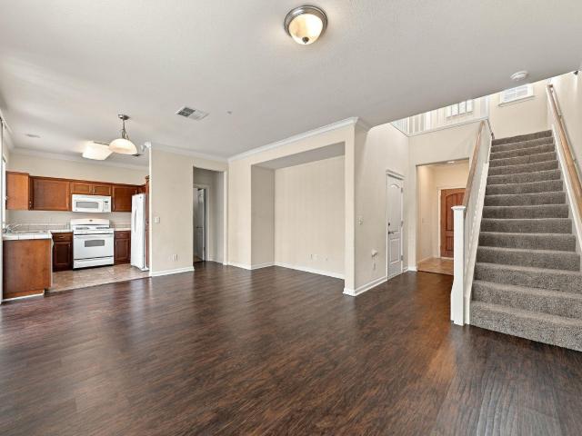 2119 Tuscany Way