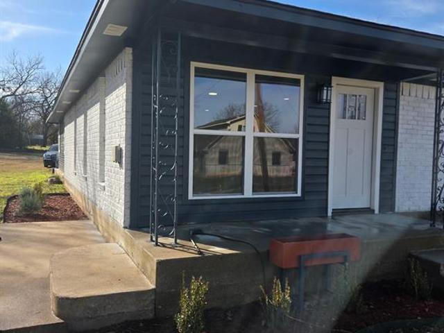 2110 N 06th Street