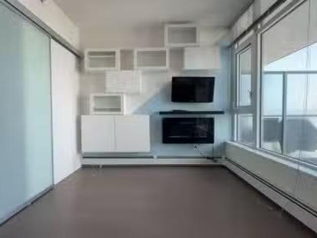 2110 13308 Central Avenue, Surrey, BC, V3T 0M4 lease for lea.