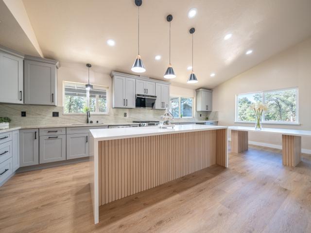 21115 Oak Knoll Road